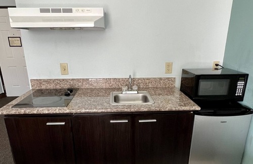 Sulphur Hotel | Americas Best Value Inn Sulphur