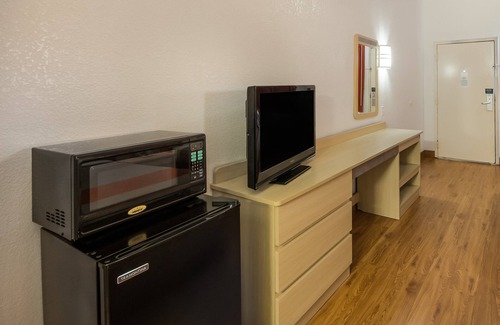 Humble Hotel | Americas Best Value Inn & Suites Humble