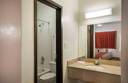 Humble Hotel | Americas Best Value Inn & Suites Humble