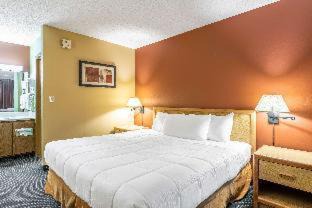 St. Marys Hotel | Americas Best Value Inn St. Marys