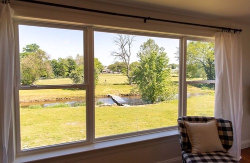 Witmer Cottage | Amish Cottage, Hot Tub, on Mill Creek