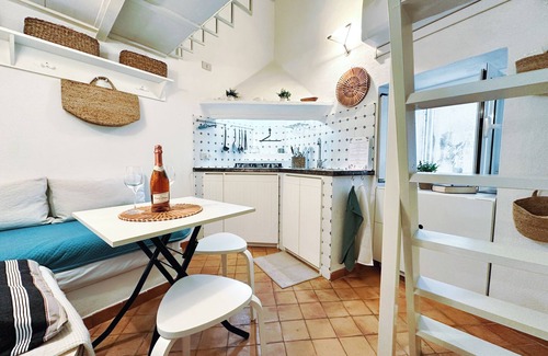 Latina Lido Apartment | [Among the alleys of Sperlonga] History, Sea and Relaxation