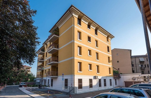 Borgo Milano Apartment | Ampio appartamento con due camere da letto