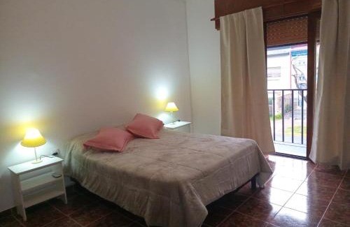 Parana Apartment | Amplia casa en planta alta en Av Mitre Parque Urquiza