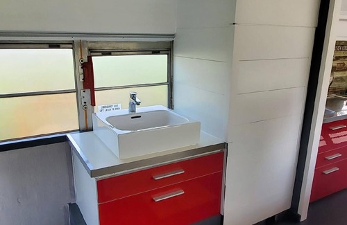 Walcourt Apartment | An unusual night in an authentic American School Bus