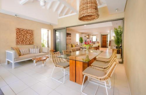 Grand River South East Villa | Anahita Villa Lagoon