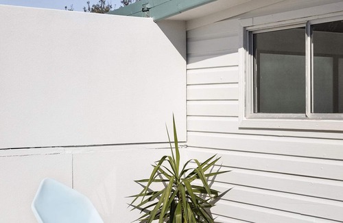 Minnie Water Apartment | Anchored at Minnie - A Seaside Holiday Apartment