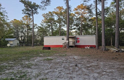 Supply House | Anchored Aweigh - Cozy fishing retreat only 5 minutes to the beach!