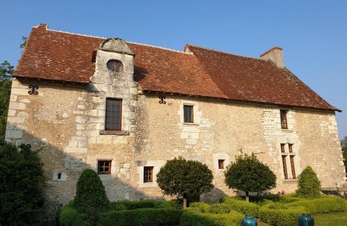 Les Bucherons House | Ancien relais de chasse avec piscine et animaux acceptés, proche zoo de Beauval - FR-1-381-199