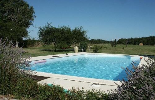 Les Bucherons House | Ancien relais de chasse avec piscine et animaux acceptés, proche zoo de Beauval - FR-1-381-199
