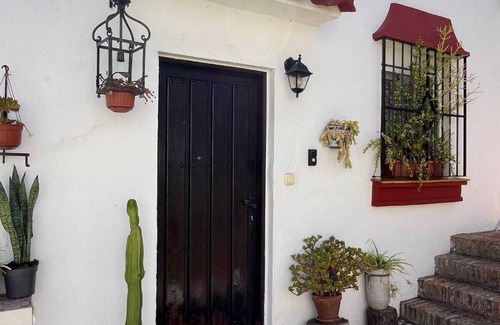 Urbanizacion Pinos Verdes House | Andalusian-Style House w Patio 10min Beach Walk
