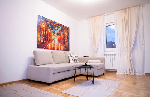 Vozdovac Apartment | Andrej Lux