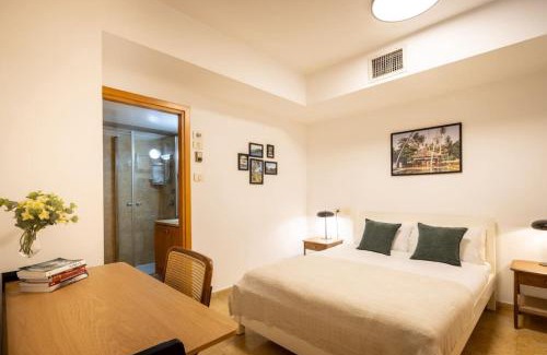 Jaffa Apartment | Andromeda's Charm Old-Jaffa Haven with Shelter by Sea N' Rent