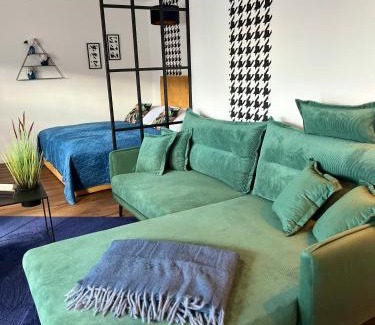 Outer Neustadt Apartment | ANER 5 elegantes Neustadt Apartment Abby