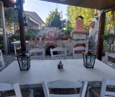 Nea Iraklia House | Annas guesthouse