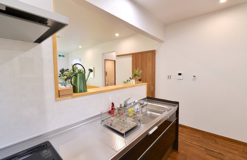 Nakama House | Annex B Onna