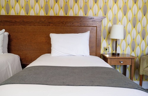 Poole Hotel | Antelope Hotel by Greene King Inns