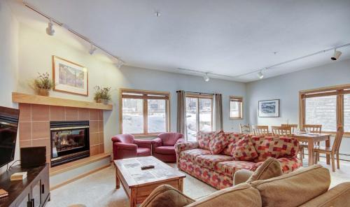 Four O'Clock House | Antlers B23 by Ski Country Resorts