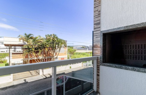 Ingleses Centro Apartment | Ap W/bbq 2 Bedrooms 750m From the Beach - Rob203