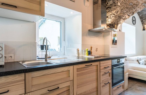Saint-Colomban-des-Villards Apartment | Apartment 'Breizh Chalet - 6 Personnes' with Mountain View, Private Garden and Wi-Fi