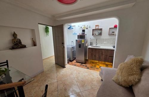 Guayabal Apartment | aparta-estudio cerca estación metro poblado