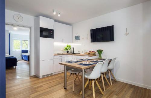 Poddabie Apartment | Apartament 3B Niebieskie Apartamenty z basenem krytym, odkrytym, salą zabaw, animacjami