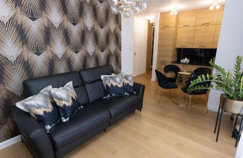Beczkow Apartment | Apartament Business&Living No 73 z prywatnym jacuzzi zewnętrznym -od maja do września- Nad Zalewem w Cedzynie i miejscem parkingowym