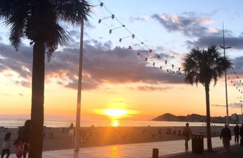 Rincon de Loix Apartment | Apartament piscis en Benidorm, 1 min playa levante, Wi-Fi, AC y parking