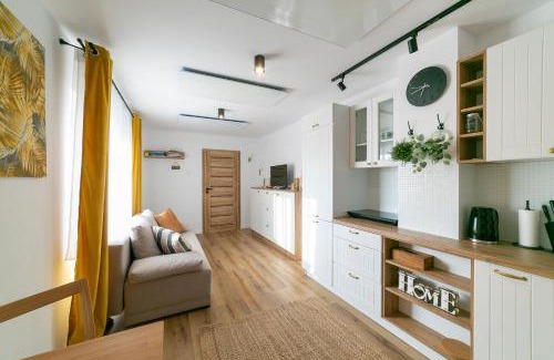 Walbrzych Apartment | Apartament w Sercu Gór z ogrodem