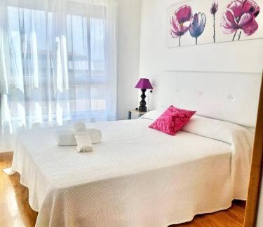 Las Campas y San Claudio Apartment | Apartamento a 5 minutos del Centro Parking Privado