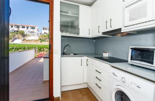 Arenal d'en Castell Apartment | Apartamento Arenal de'n Castell