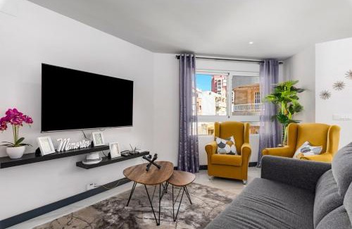 Torrevieja Apartment | Apartamento Baltico, 50m to Los Locos Beach