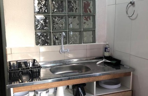 Balneario Guaruja Apartment | Apartamento de 2 quartos com Ar Condicionado na Enseada