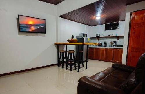 Parrita Apartment | Apartamento Lantanas