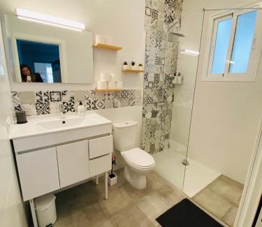 San Pedro Apartment | Apartamento San Eloy con Patio Privado