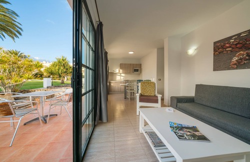 Costa Teguise Apartment | Apartamentos Santa Rosa