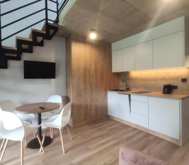 Stegna Apartment | Apartamenty Gajówka- rowery, plac zabaw, sauna, jacuzzi