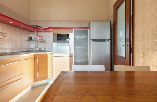 Province of Cagliari Apartment | Apartement 'Casa Dudú' with Balcony, A/C & Wi-Fi