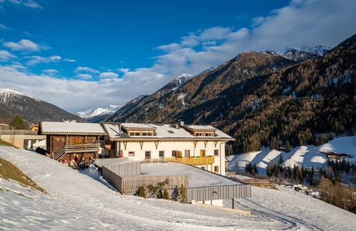 Valle Aurina Apartment | Apartment "Voppichlhof Enzian" with Mountain View, Shared Garden & Wi-Fi