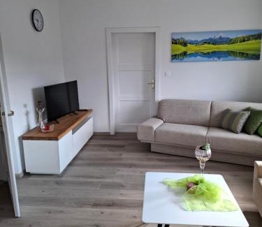 Predjama Apartment | Apartma LONČAR