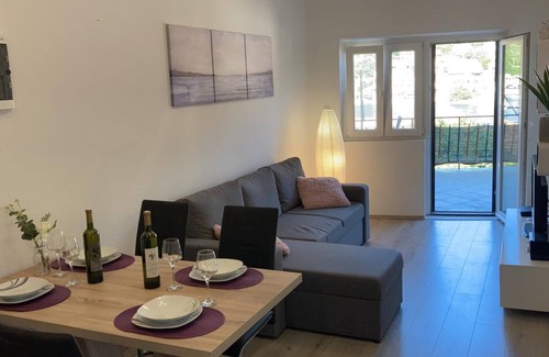 Brna Apartment | Apartman Lana