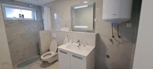 Krvavica Apartment | Apartman Marki