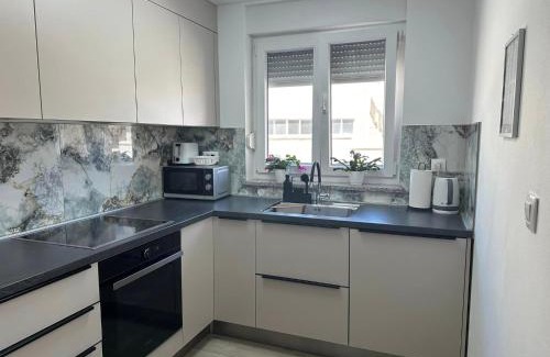 Valdebek Apartment | Apartmani MARCO,LUKAS,PATRICK,DAVID,blizu centra i mora sa FREE privatnim parkingom