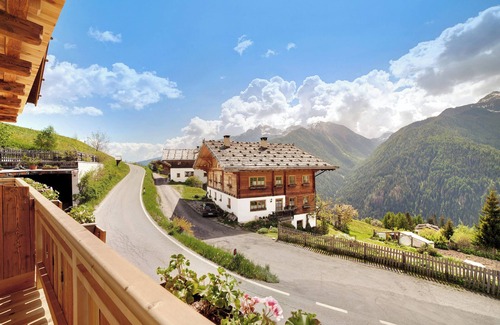 Ultimo Apartment | Apartment 'Oberhof Apt Mutegg' with Mountain View, Shared Terrace and Wi-Fi
