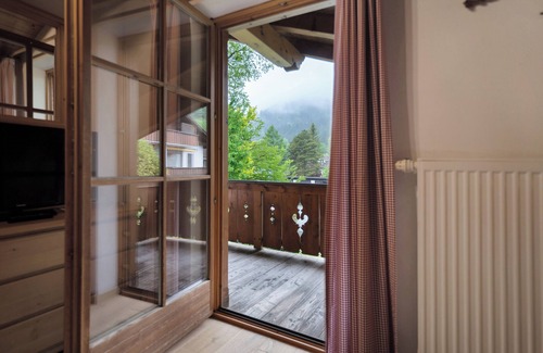 Sonnenbichl Apartment | Apartment 'Kramer' with Mountain View, Balcony and Wi-Fi