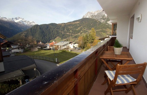 Tobadill Apartment | Apartment 1 - Berghof