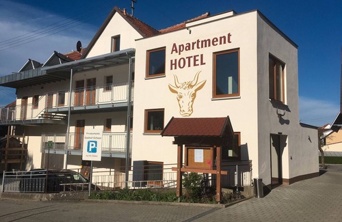 Moessingen Apartment | Apartment "2" with Shared Terrace and Wi-Fi