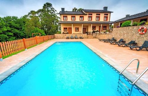 Serantes Apartment | Apartment 3: Overlooking gardens and swimming pool