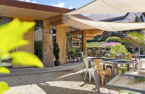 Rosenfeld Apartment | Apartment '-4-die Vier, Studio 25qm' with Private Terrace, Shared Garden and Wi-Fi