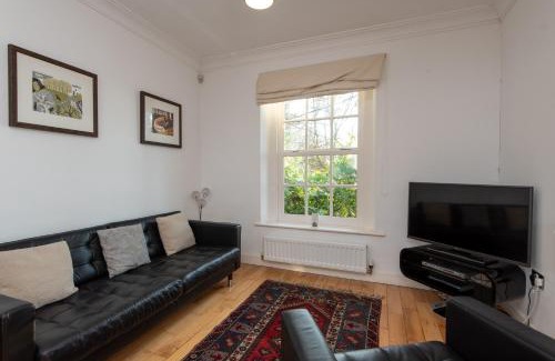 Durham Apartment | Apartment 4 The Grove